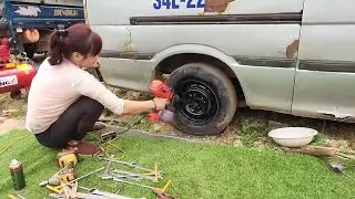 The genius girl repairs and restores a severely damaged old car 