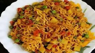 ছোটদের জন্য নতুন স্বাদে ম্যাগি | Dry Vegetable Masala Maggi Recipe In Bengali | Shampa's Kitchen