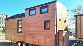 TINY HOUSE 