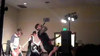 Suffokate-Harbor Haunt 2011(live)