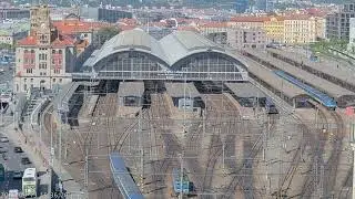 Hl&aacute;&scaron;en&iacute; Praha hl.n. - Zpožděn&iacute; vlaku R 984, EC 142 a RJ 1012 + Zru&scaron;en&iacute; RJ 1012, 13.5.2025 [INISS 2]