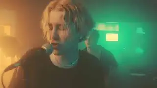 modernlove. - 2 Missed Calls (Official Live Video)