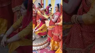 #kumaunihaldihath#youtubeshorts #kumaonimahilasangeet #song #kumauni #wedding #viral #reels#