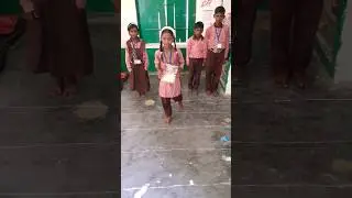 #jump and catch your loving gift🎁#like👍a game🎮#ytshorts#viral#school#shortsfeed