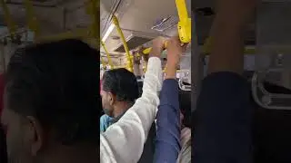 Fight in metro bus 😳 #trendingshorts #comedy #funnycomedy #funnyviral #trending #viral #youtube