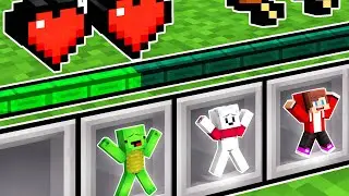 Mikey and JJ Friends Hide inside Inventory in Minecraft (Maizen)