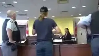 What! Sovereign Man walks out of court, scares off the judge!! Low