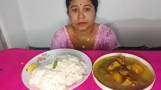 Chicken curry rice eating 