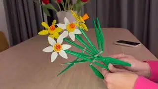 LEGO Daffodils (40747) Review - Brighten Up Your Space with a Touch of Spring! 🌼✨