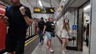 London Underground Journeys (2025) from HOLBORN Station to OXFORD CIRCUS Station