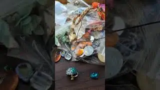 jewelry bag opening. nice finds