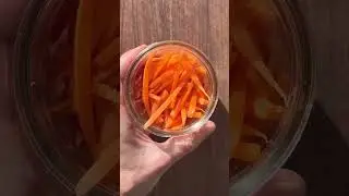 PICKLED CARROTS - this recipe is quick, easy, and makes an awesome addition to any salad or sandwich