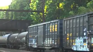 CSX #7665 & #5309 PUTTING TOGETHER A MANIFEST WOODBOURNE PA
