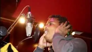 M.I.C  IN CHICAGO STUDIO RECORDING SMOKIN LOUD NOW