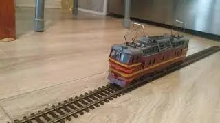 Самодельный электровоз чс2 ho 1/87