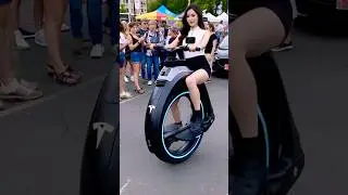 Tesla&rsquo;s One-Wheeled Motorcycle Concept