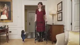World's tallest and shortest women meet each other for first time