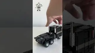 Let's clean this truck - satisfying realistic sound #shorts #toy #transformers