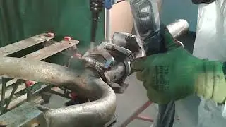 Dry Ice Cleaning - Residue Removal on Stainless Steel