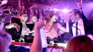 Sexinspace - Glitter & Pain (Night version) in Shake Night advert