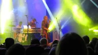 Baskerville - What's the buzz ft Suus de Groot @ Patronaat (27-09-2014)