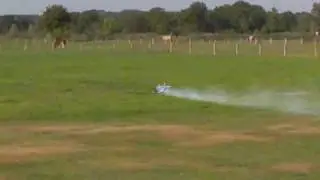 REFLEX XTR IMPOSSIBLE unter der Szenerie geflogen von SCHWEBEBIENE