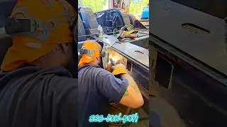 Quick welding repair #trucking #heavyhaul #heavyequipment #lowboy #fontaine