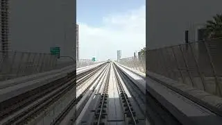 Dubai Metro Front View || #dubai #youtubeshorts #viral #shaninaik #dubaimetro #viralshorts