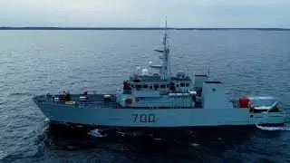 HMCS Kingston - Cape Cod Bay!