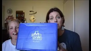 A LITTLE BIT OF MAGIC... Geek Gear World of Wizardry August 2018