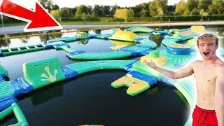 WIPEOUT CHALLENGE ON HUGE WATER TRAMPOLINE PARK !