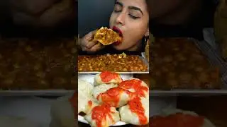 Eating Spicy Aloo Matar Samosa,Veg Momos,Chole Masala Kulche Indian Street Food ASMR Eating Mukbang