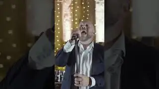 Wedding singer performing Giant by Calvin Harris at Lillibrooke Manor, Maidenhead, UK