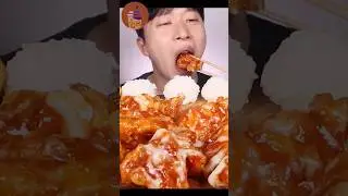 Mukbang big bites &ldquo;Korean supreme seasoned chicken&rdquo; &copy;️Seabear