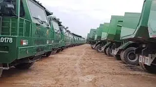 Hơn 400 con howo đầu lệch sinotruk ở tuần ch&acirc;u hạ long xanh