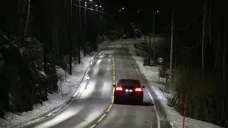 Energy saving auto dimming street lights