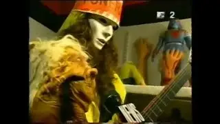 Buckethead MTV Interview 2003 [Communicating via Herbie]