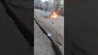 Bilgram Chauraha Par Lagi Baike Aag
