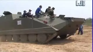 Uji Manuver Offroad dan Renang Ranpur BTR-58 APC Amphibi