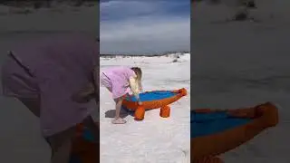Лайфхак для мам на пляже: зона без песка