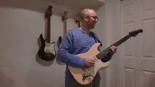 AMAZING CHEAP STRAT! Donner Pink Strat (DST 200)