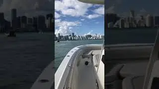 Miami Boat Show 2019: essai Boston Whaler 350 Realm - Barcares Yachting