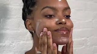 Clinique Moisture Surge Broad Spectrum SPF 28 Sheer Hydrator