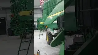 Finishing an old school John Deere 9410 combine.... #repair #johndeere #combine #youtubeshorts