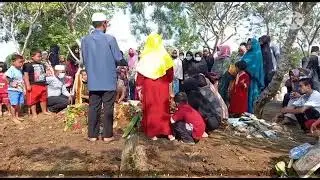 Prosesi Pemakaman Mamah Yayah Sopiah Binti Wasrap
