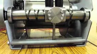 WINCH WITH SPOOLING DEVICE