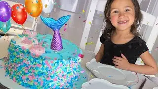HAPPY MERMAiD DAY !! MERMAiD ACADEMY THROWS HUGE PARTY FOR OAK FOR END OF SUMMER with SURPRiSE GiFT
