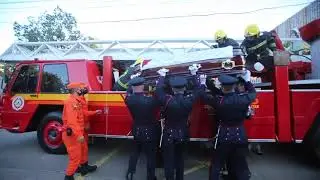 Despedida dos bombeiros tem honras fúnebres e cortejo
