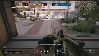 Running outside as a defender (roof strat) R6