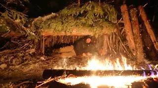 Winter Survival Shelter In Heavy Snowfall (No Sleeping Bag)
